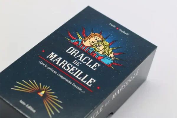 Photo du jeu oracle de Marseille - article version française - Boîte du jeu