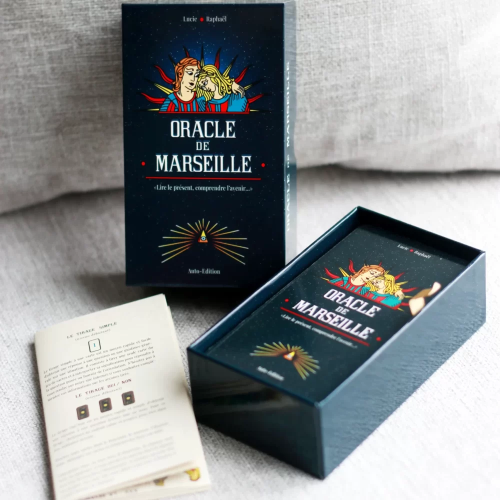 Jeu divinatoire et développement personnel Oracle de Marseille