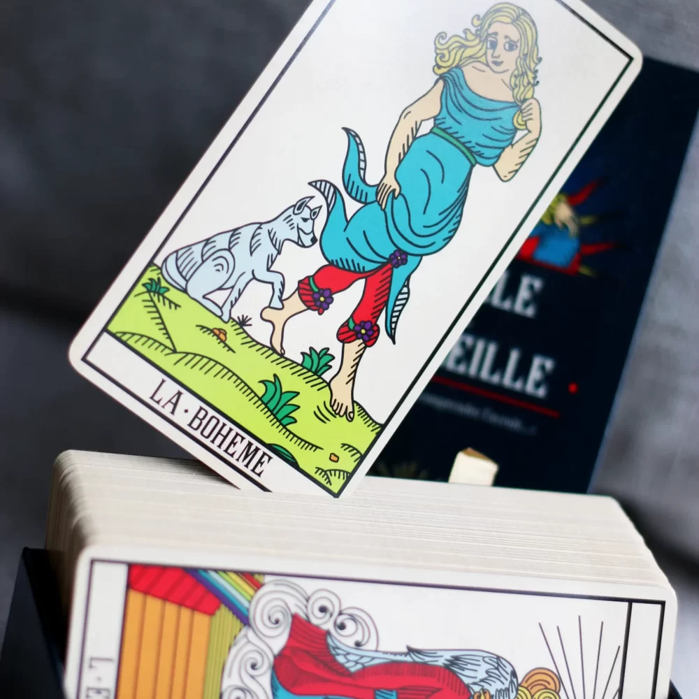 Jeu divinatoire et développement personnel Oracle de Marseille